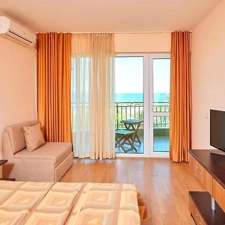 Guest house California Pomorie